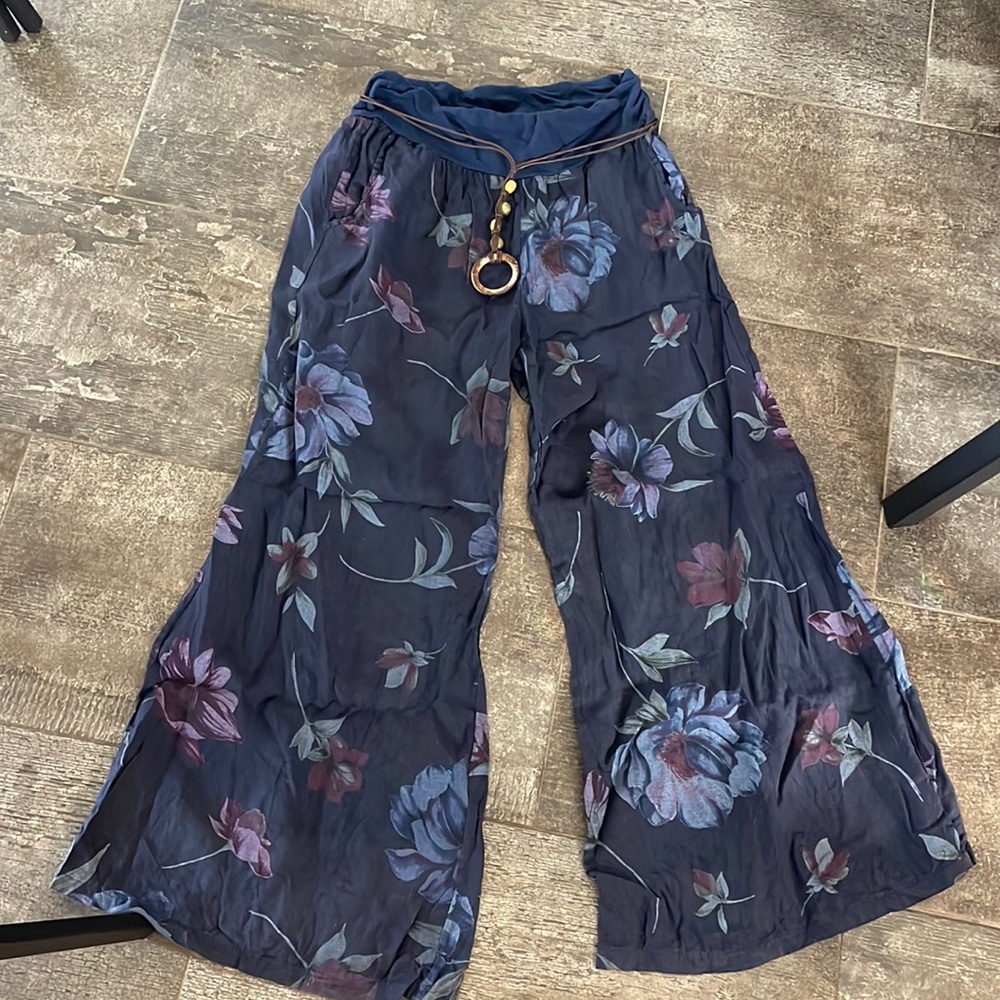 AMO womens flare pants- Size M
